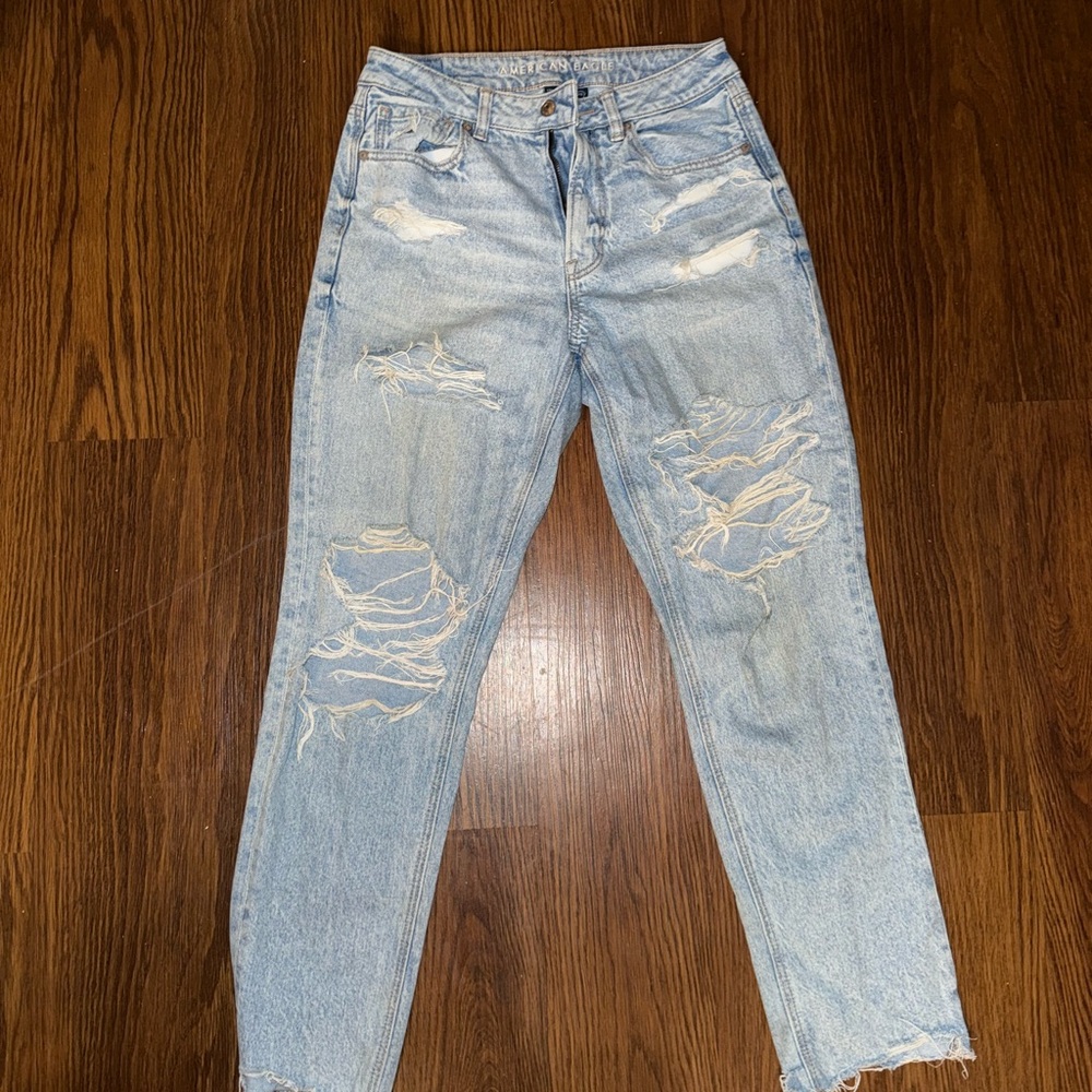 American Eagle Outfitters Light Blue Distressed Jeans